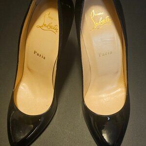 Christian Louboutin size39